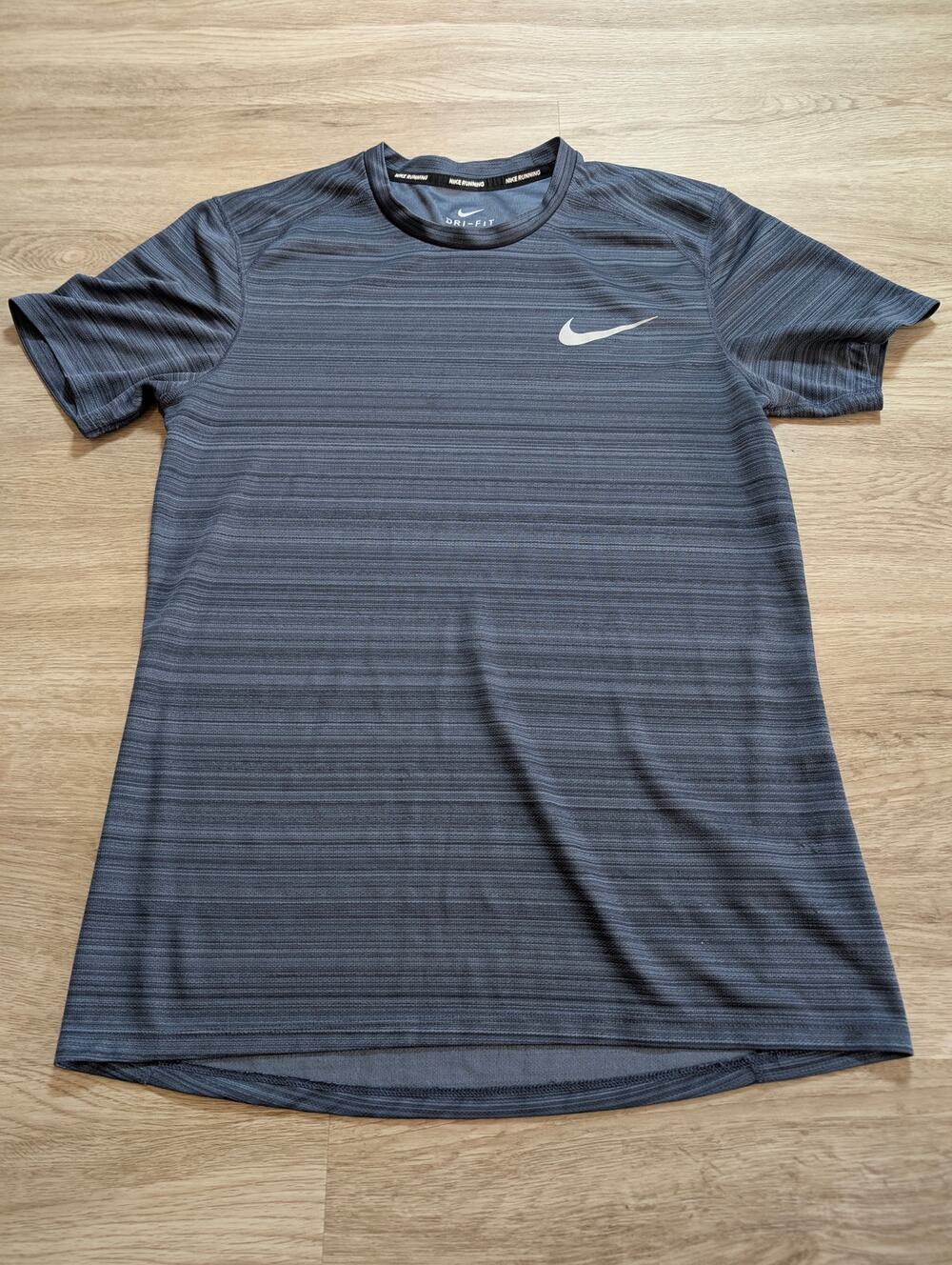 Nike Mens S Dri Fit Heather Gray Space Dye Short Sleeve Running Shirt